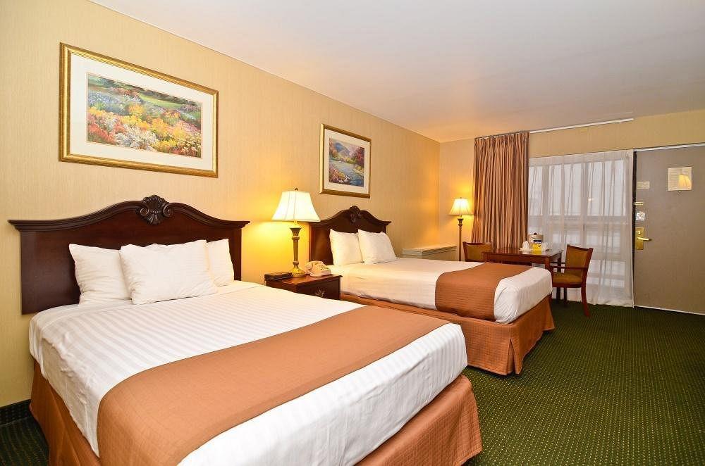 Best Western Gateway Adirondack Inn Utica Room photo