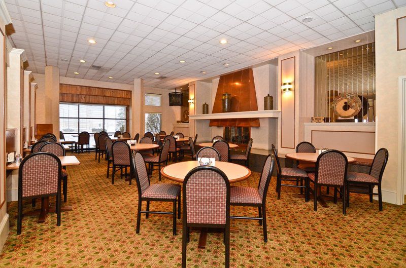 Best Western Gateway Adirondack Inn Utica Restaurant photo